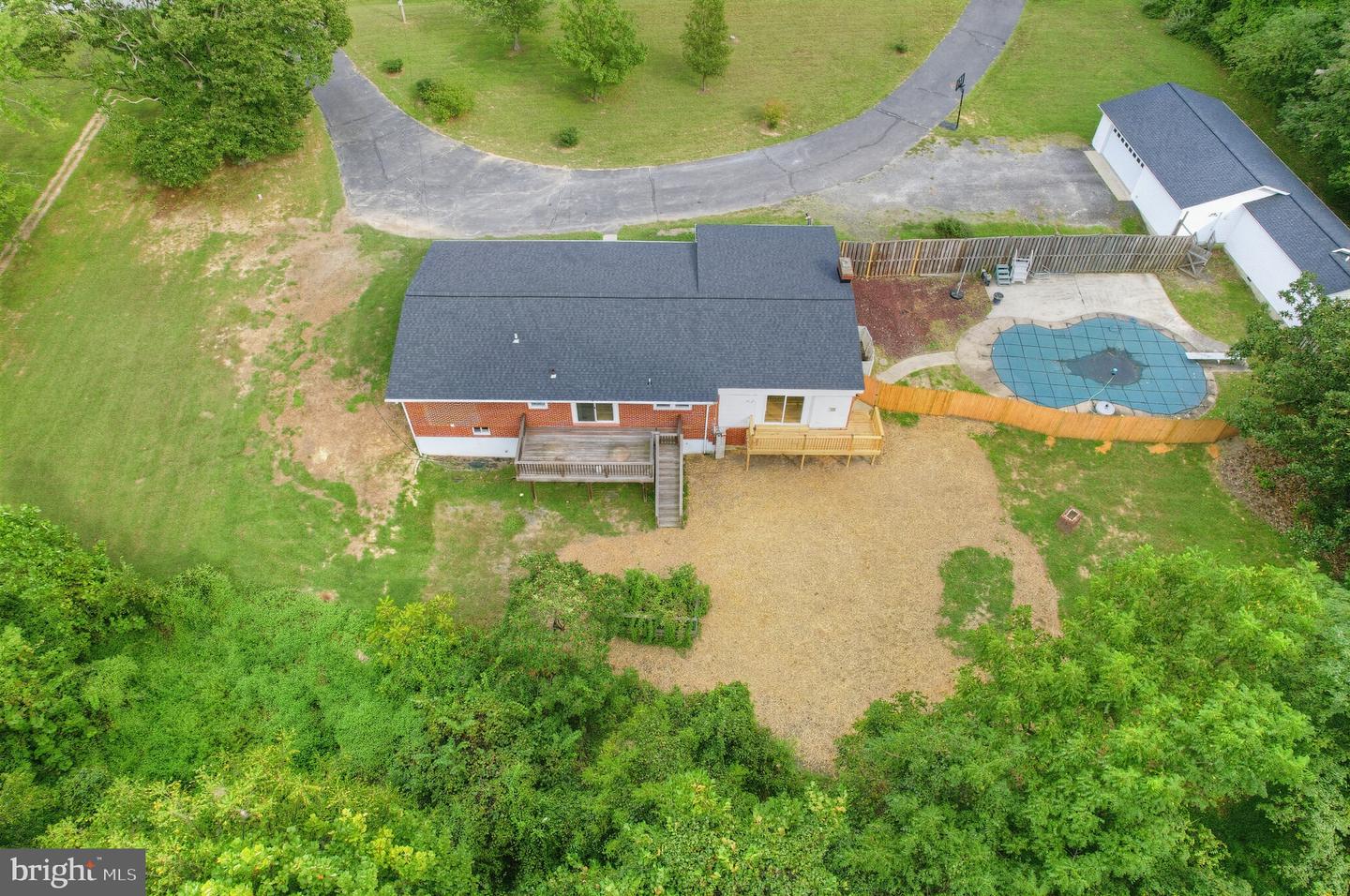 9430 Solomons Island Rd Property Photo 35