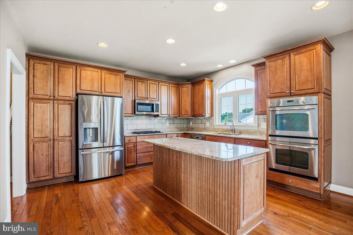 1003 Horse Pen Run Property Photo 1