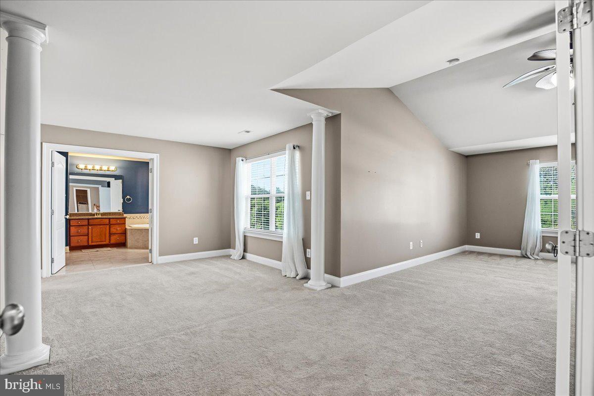 1003 Horse Pen Run Property Photo 32
