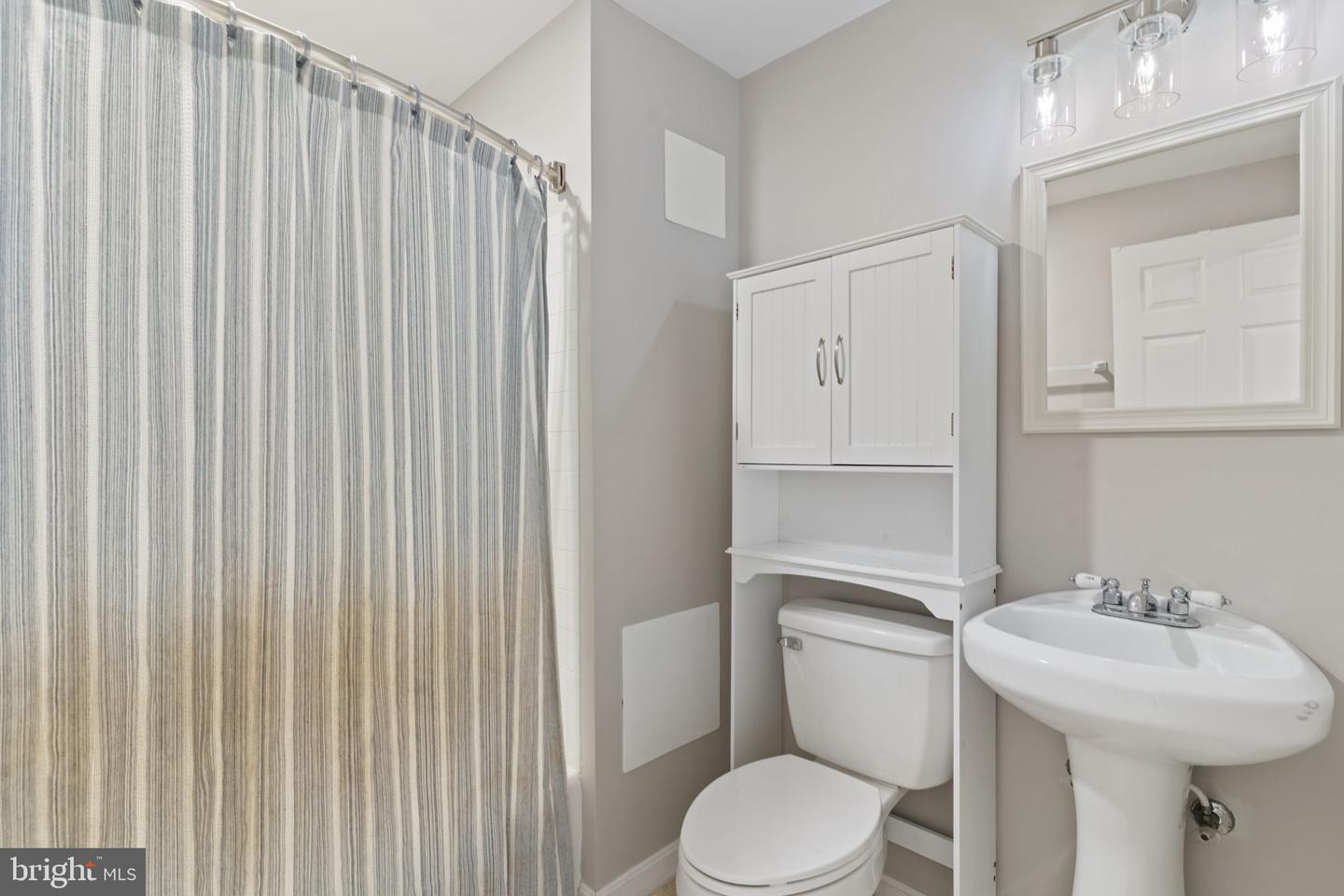 8212 Silverton Ct Property Photo 21