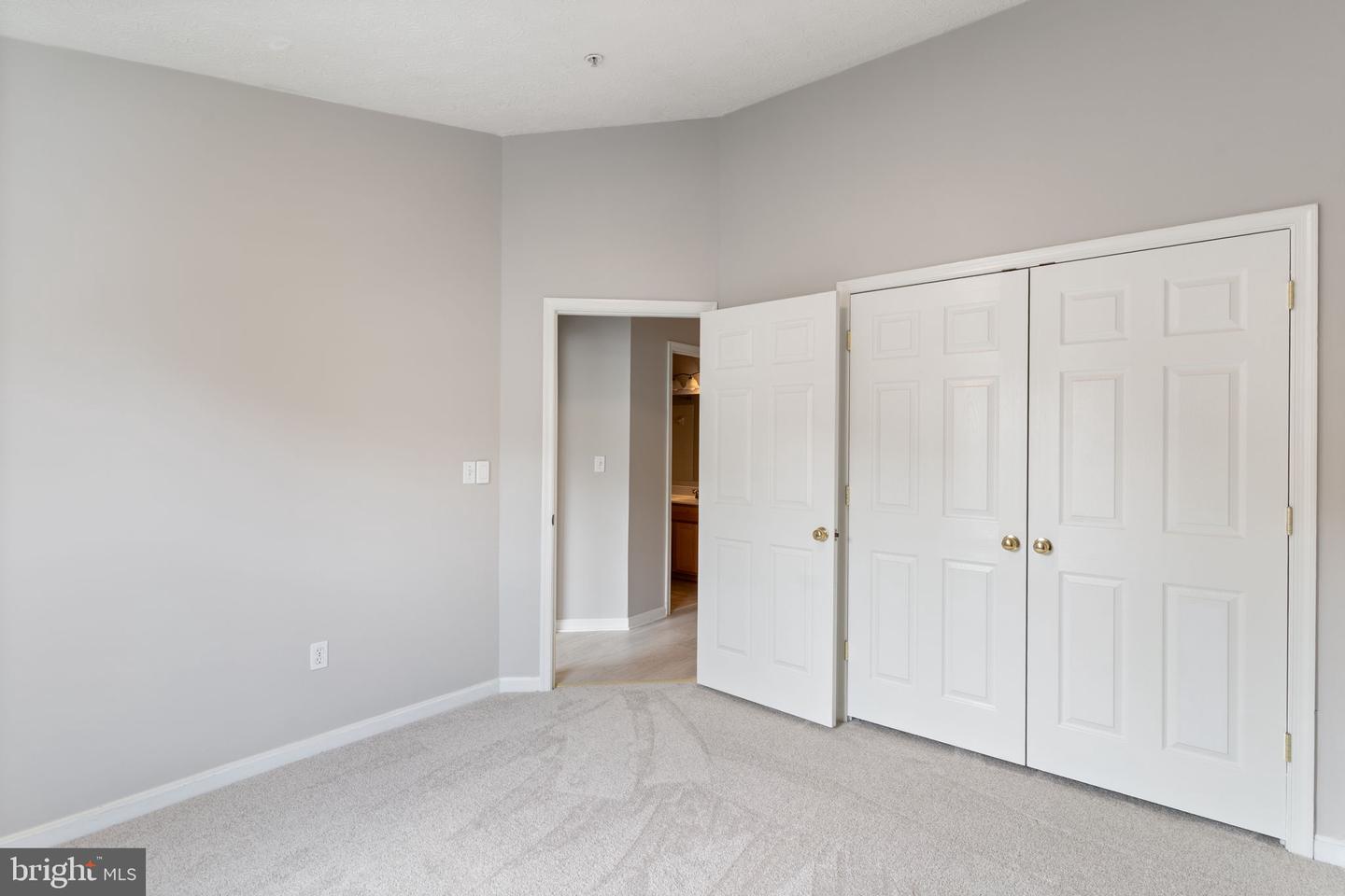 8212 Silverton Ct Property Photo 27