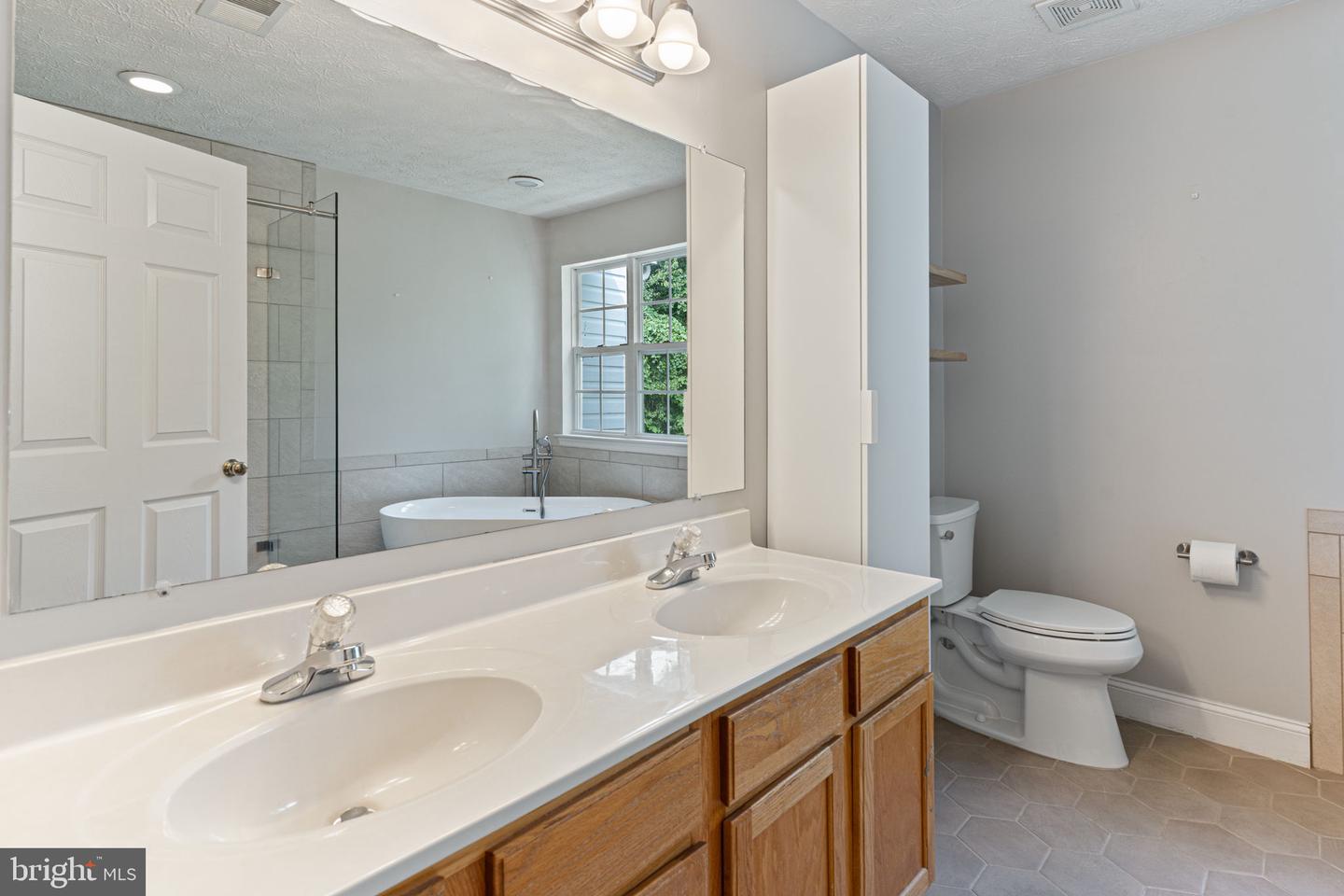 8212 Silverton Ct Property Photo 36