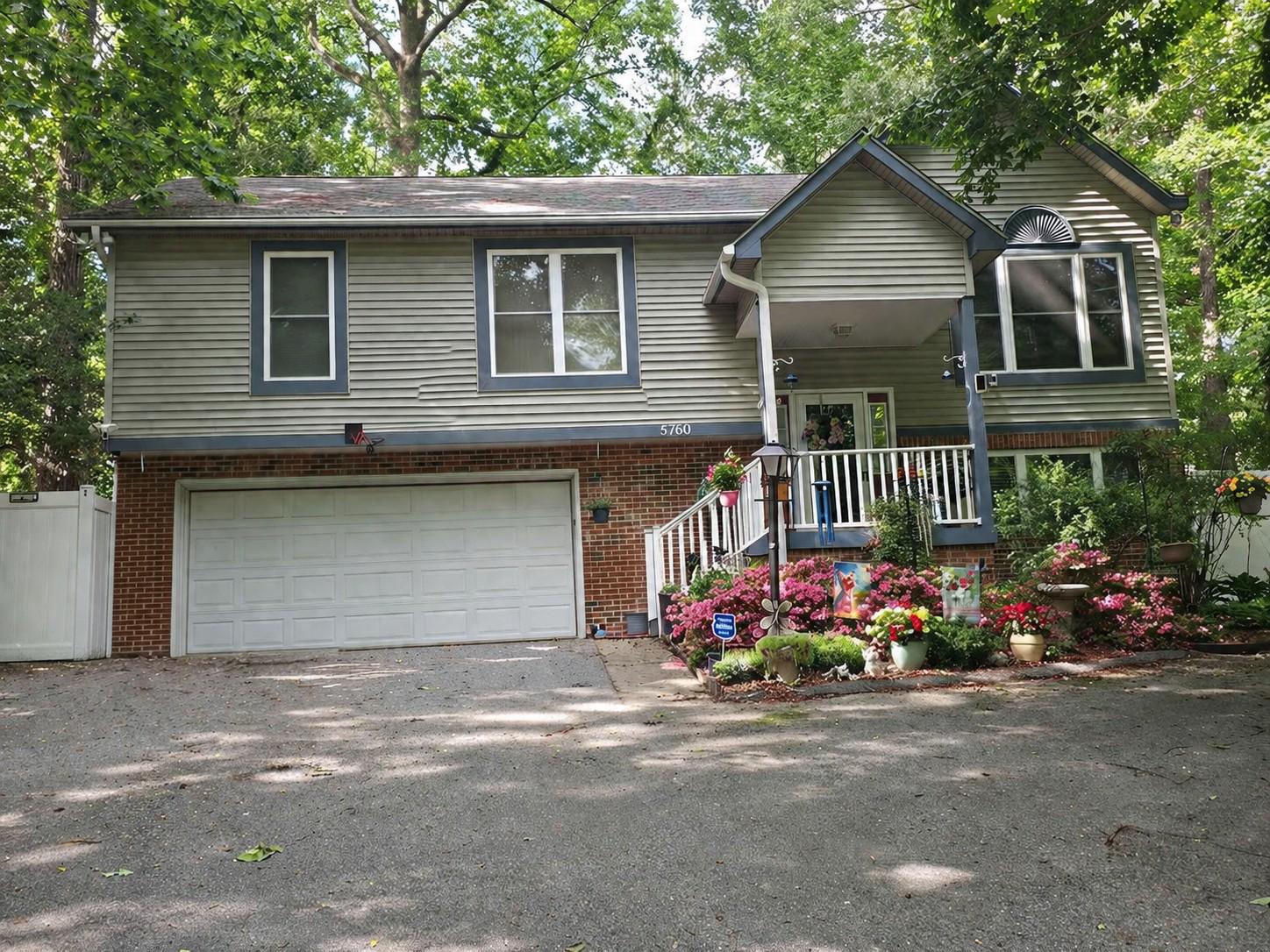 5760 Eucalyptus Dr Property Photo 1