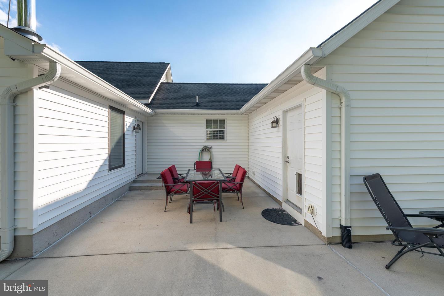 2150 Clearview Dr Property Photo 33