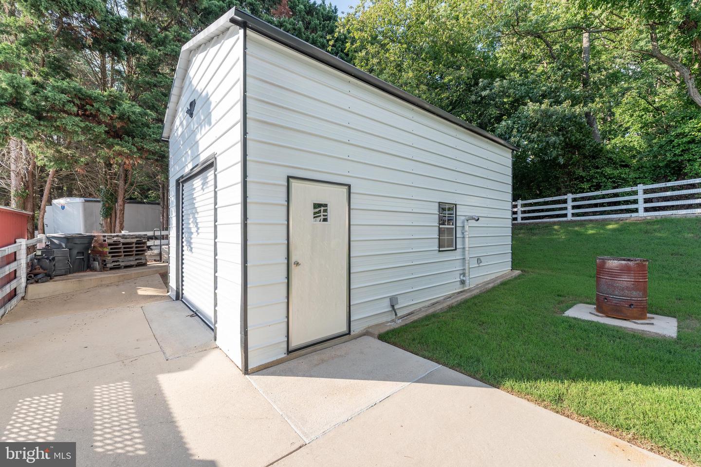2150 Clearview Dr Property Photo 34