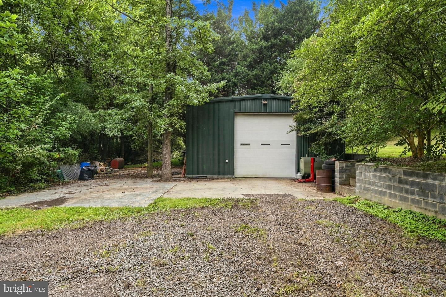 7910 Mount Harmony Ln Property Photo 7