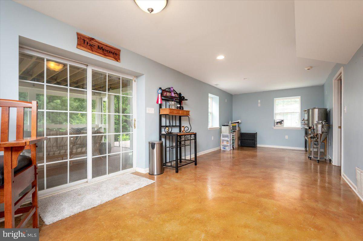 3625 Redhaven Ln Property Photo 27