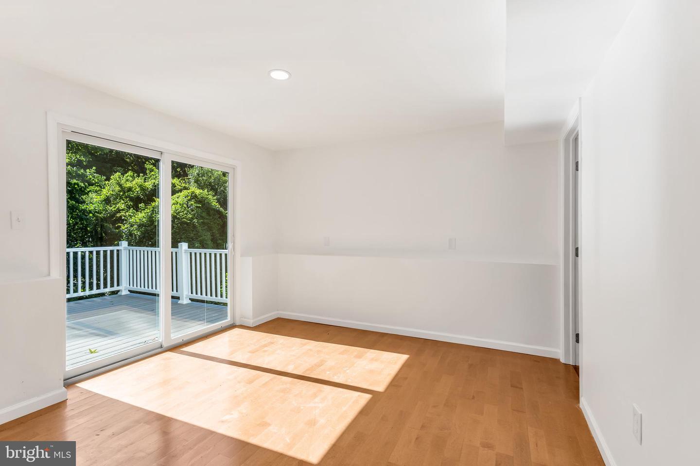 6114 4th St Property Photo 12