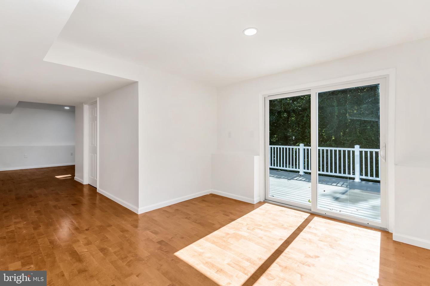 6114 4th St Property Photo 13