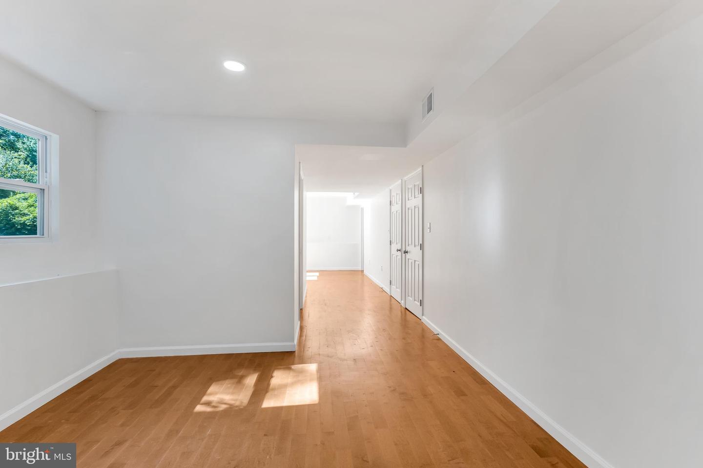 6114 4th St Property Photo 16