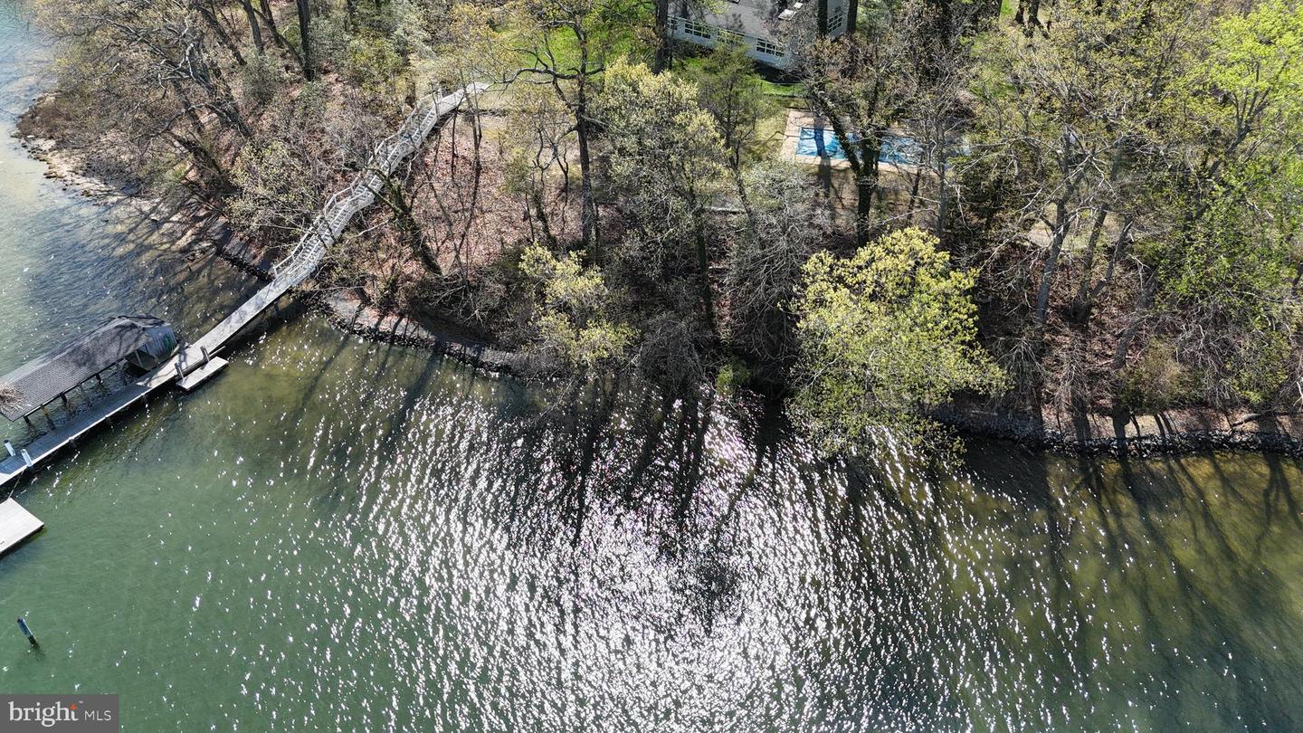 2237 Garrity Rd Property Photo 6