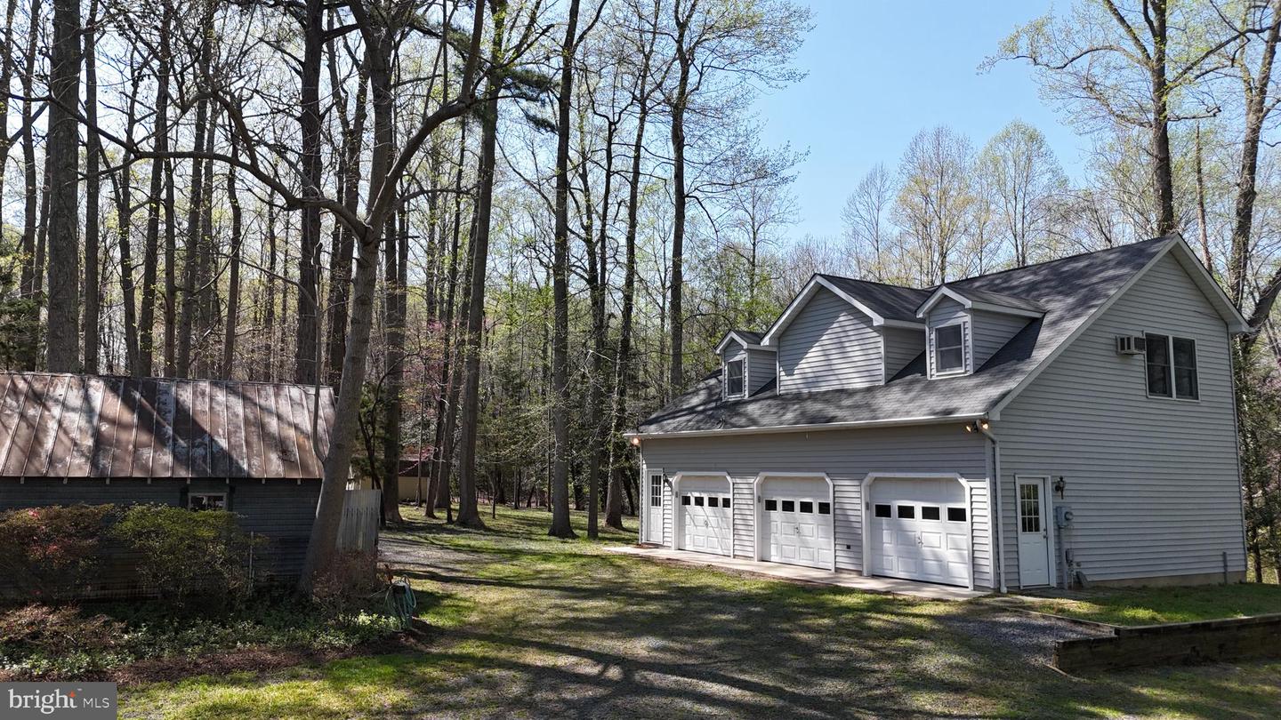 2237 Garrity Rd Property Photo 18