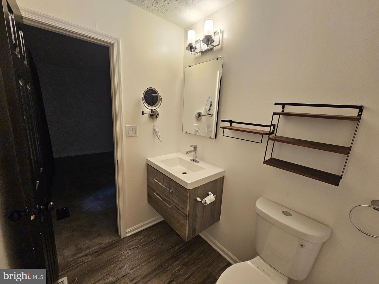 730 Ox Bow Ln Property Photo 18