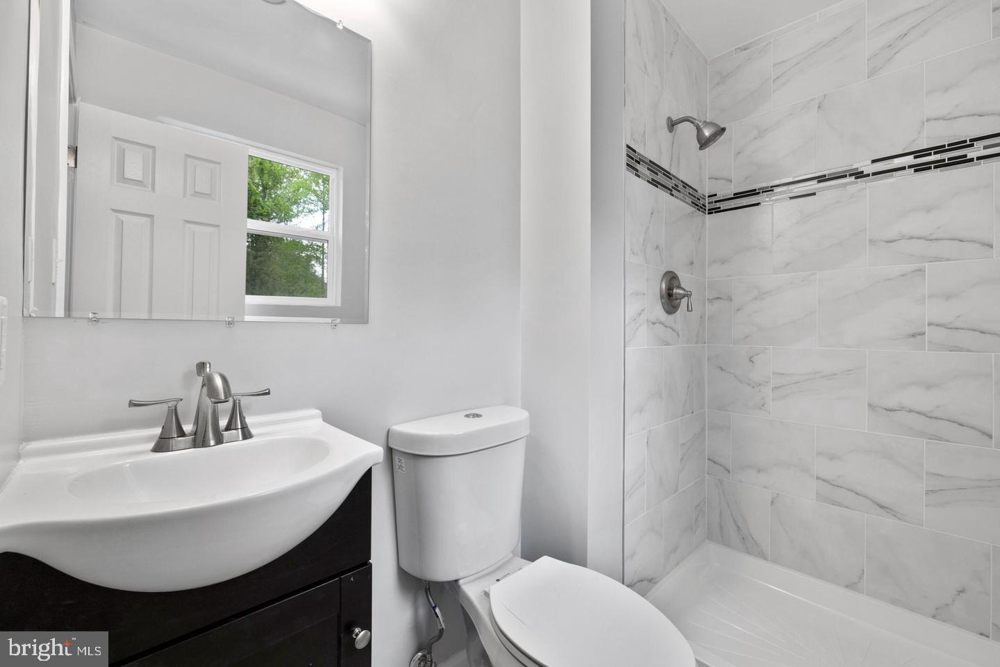 3491 Solomons Island Rd Property Photo 8