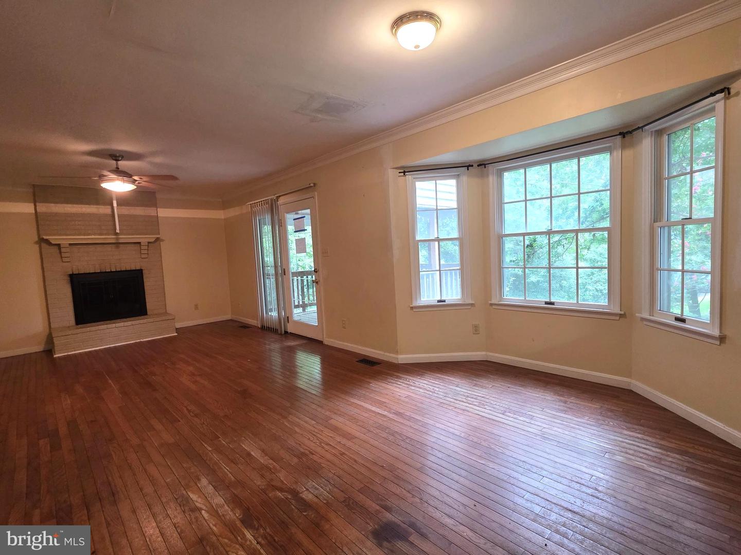 5825 Magnolia Cir Property Photo 7