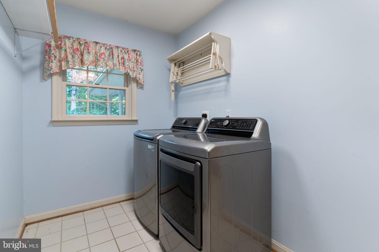 4325 Willows Rd Property Photo 16