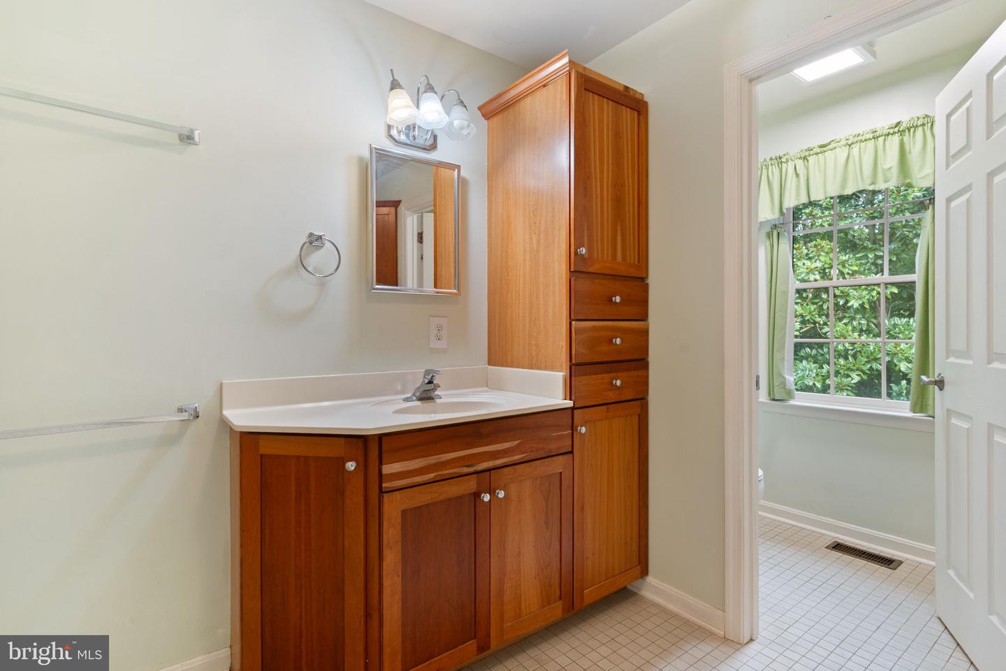 4325 Willows Rd Property Photo 17