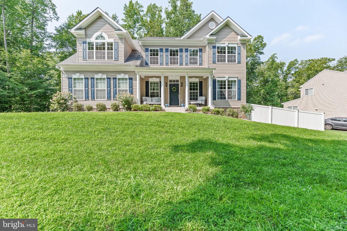 3260 MONROE DR