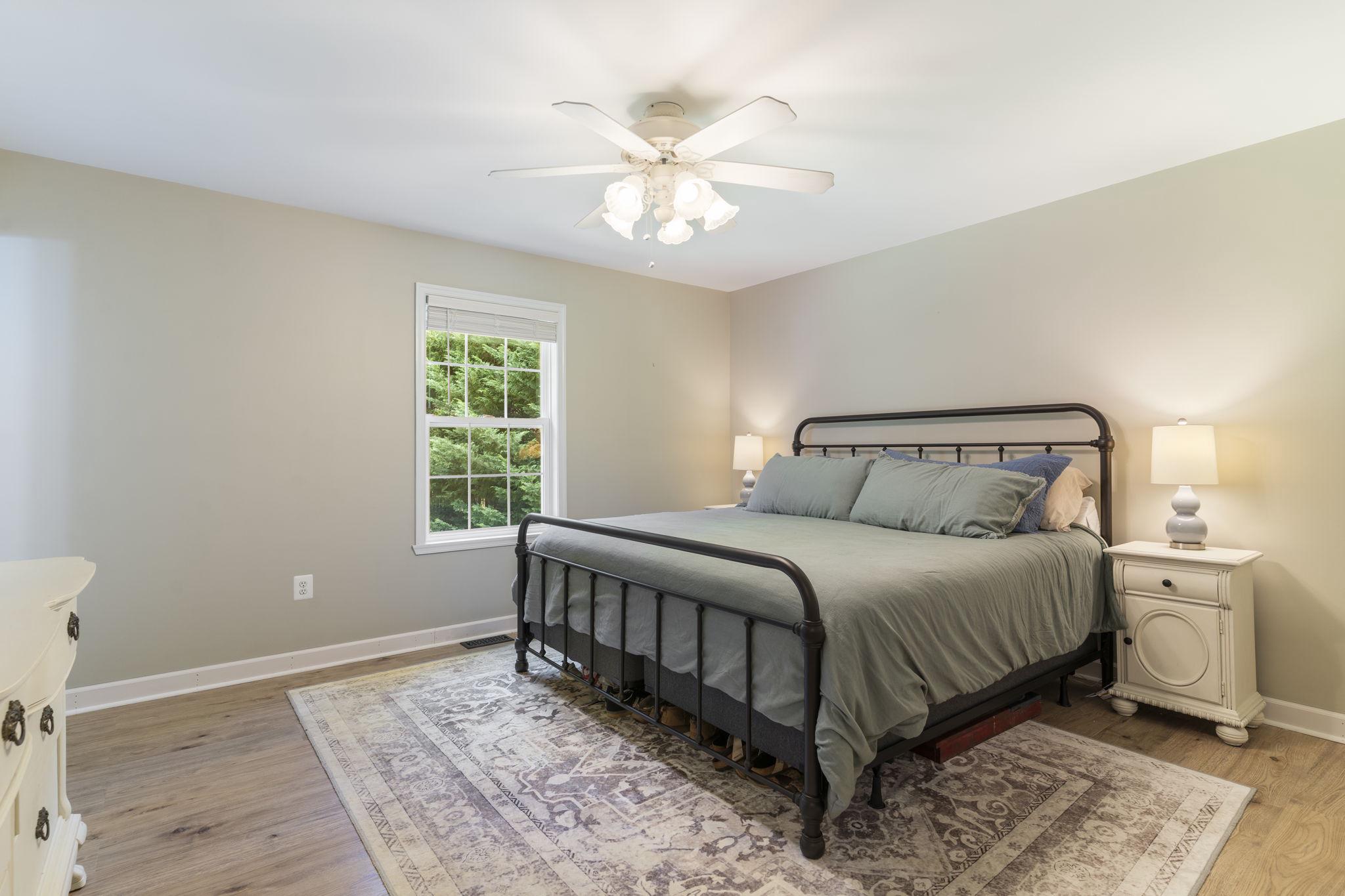 1126 Stagecoach Trl Property Photo 12