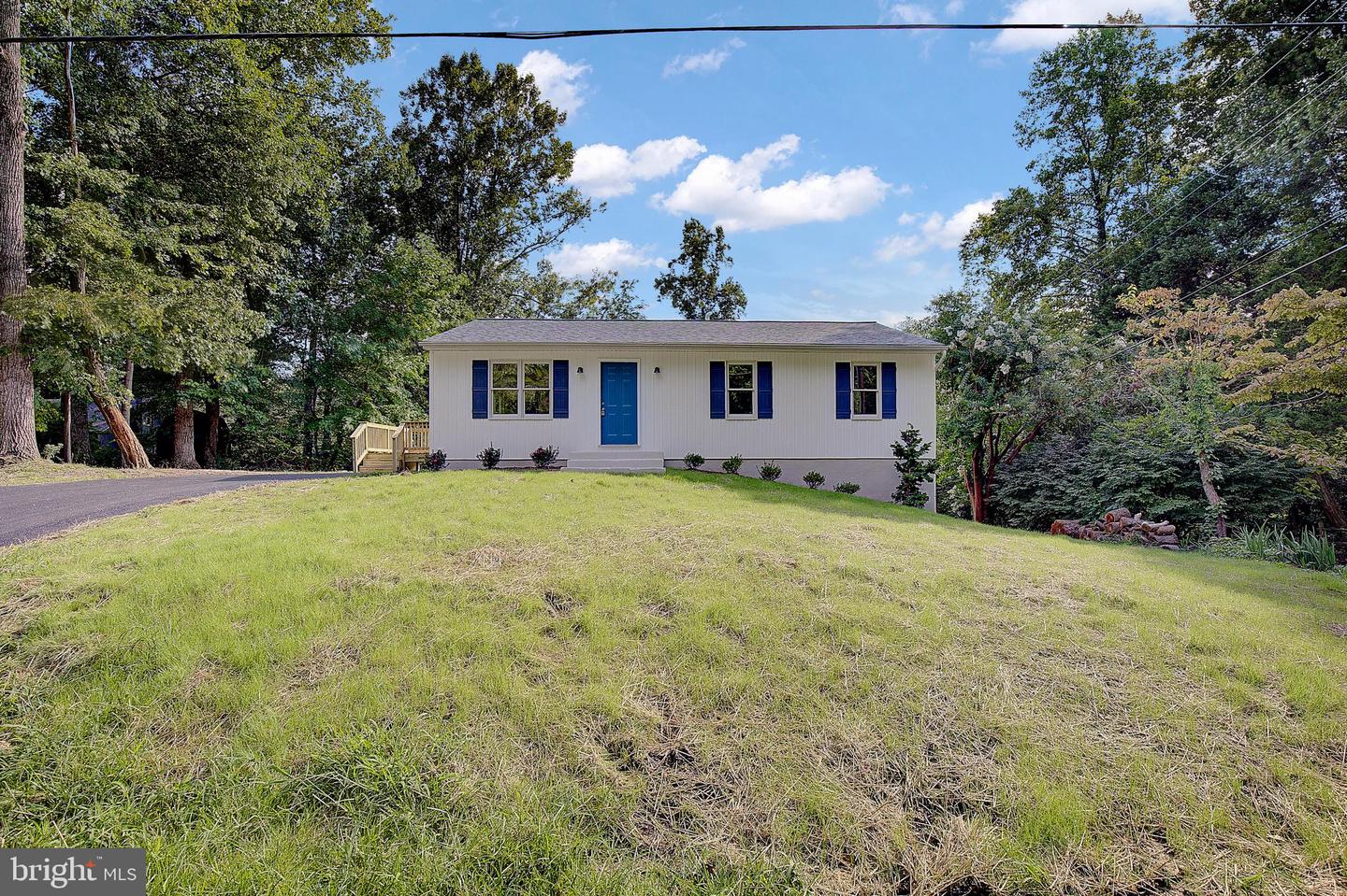 501 Bay View Dr Property Photo 1