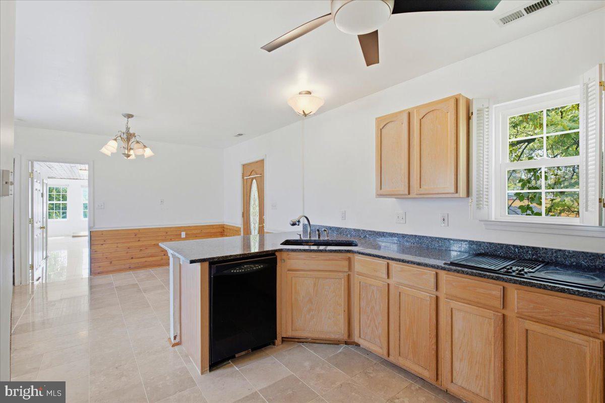 4136 7th St Property Photo 16