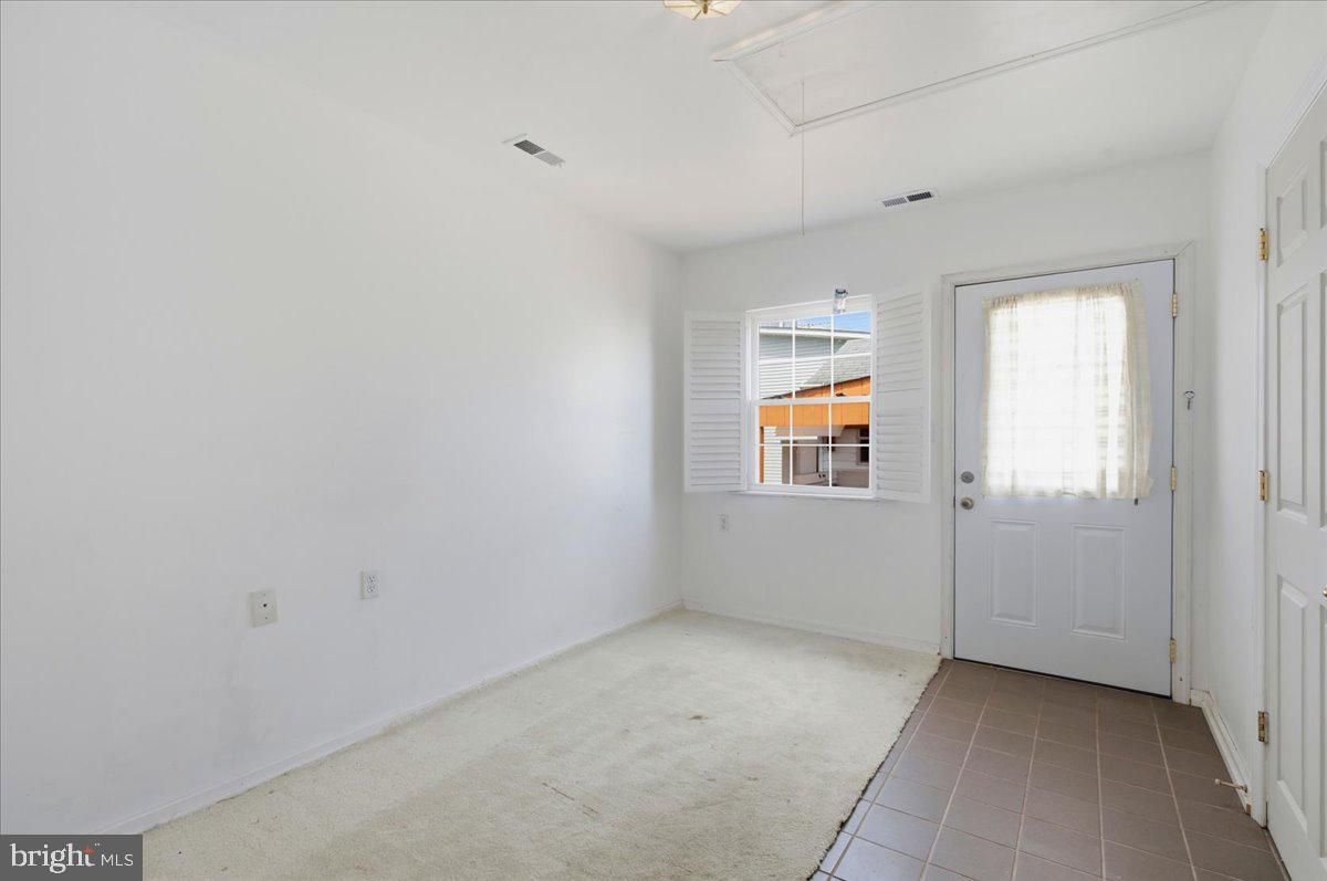 4136 7th St Property Photo 17