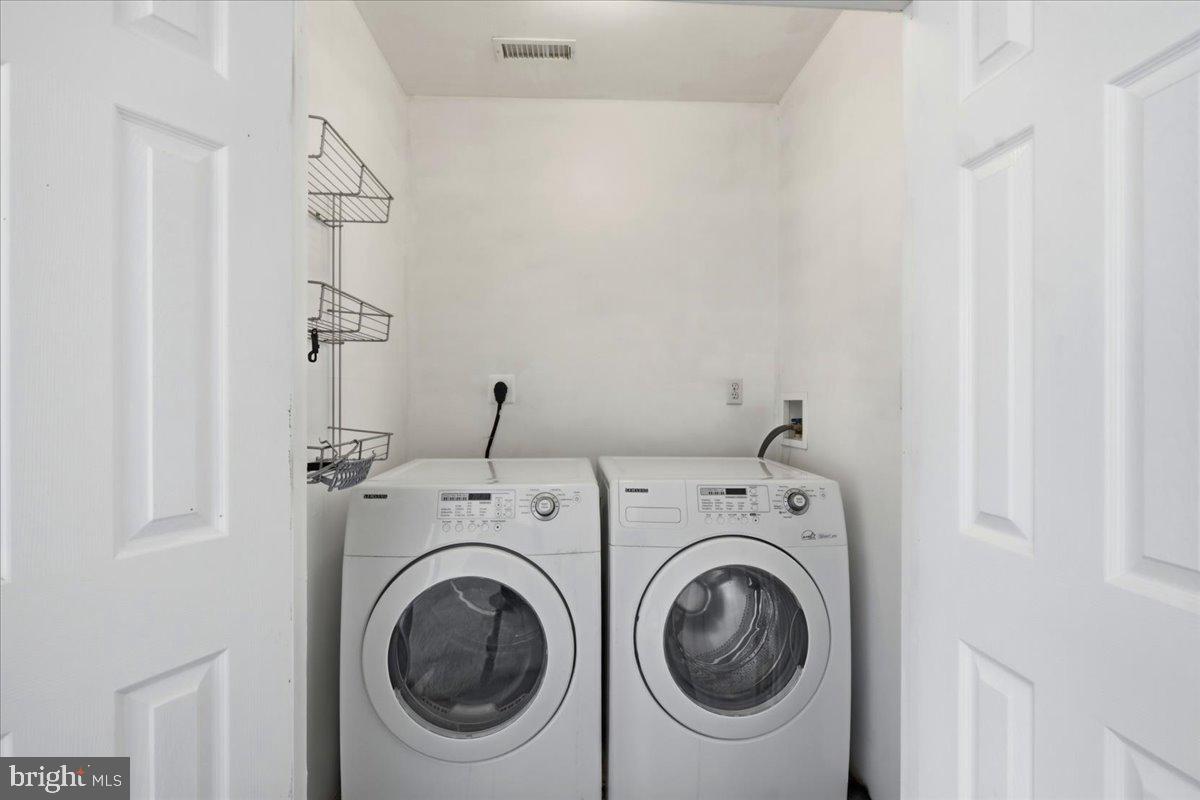 4136 7th St Property Photo 19