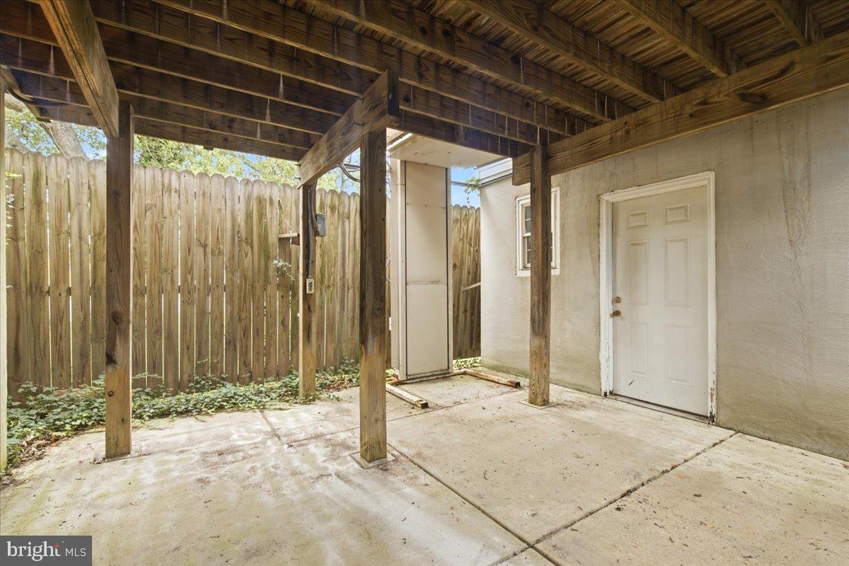4136 7th St Property Photo 46