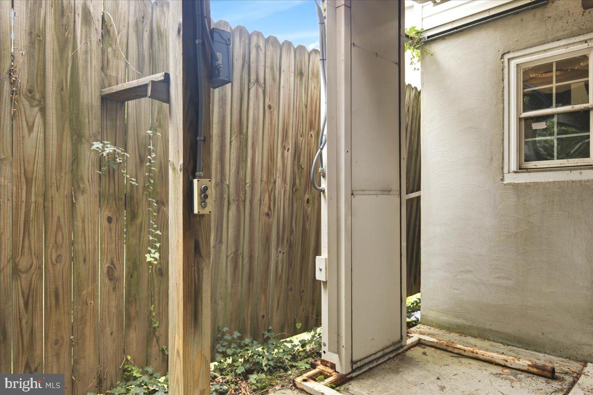 4136 7th St Property Photo 47