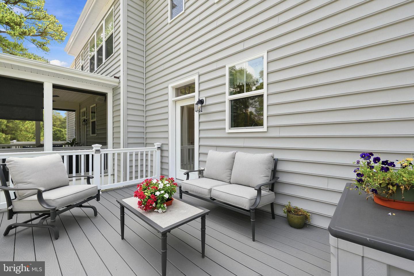 120 Oyster Bay Pl Property Photo 37