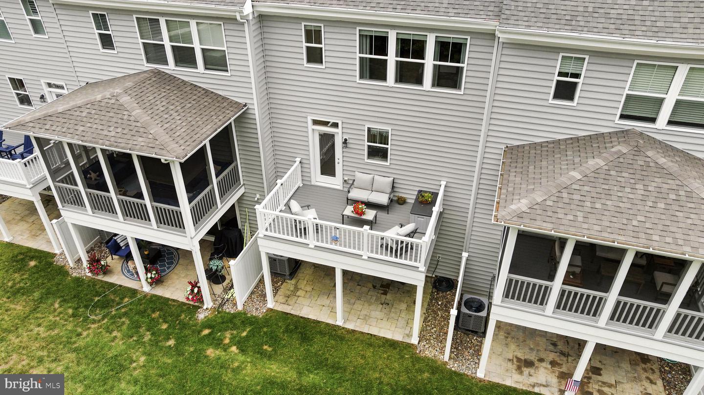 120 Oyster Bay Pl Property Photo 44