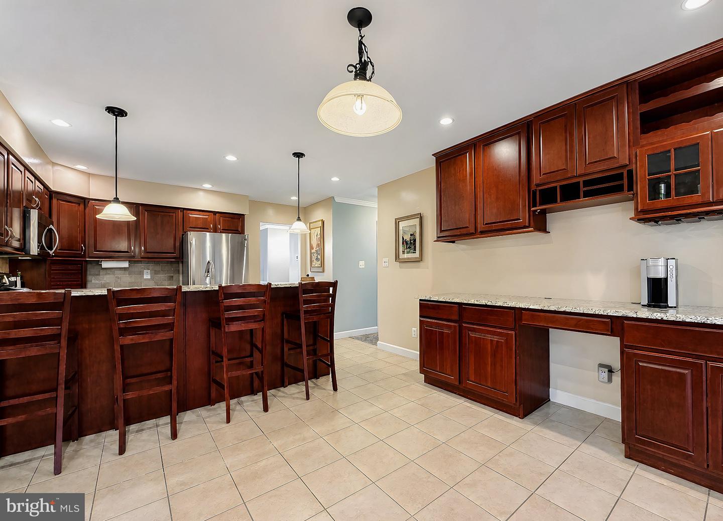 5210 Knights Ct Property Photo 8