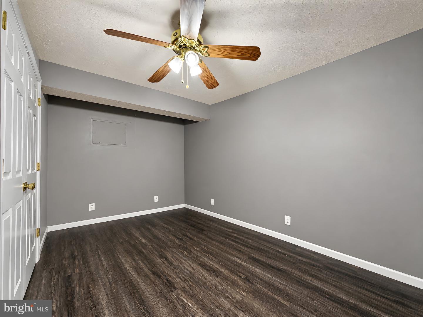 5210 Knights Ct Property Photo 49