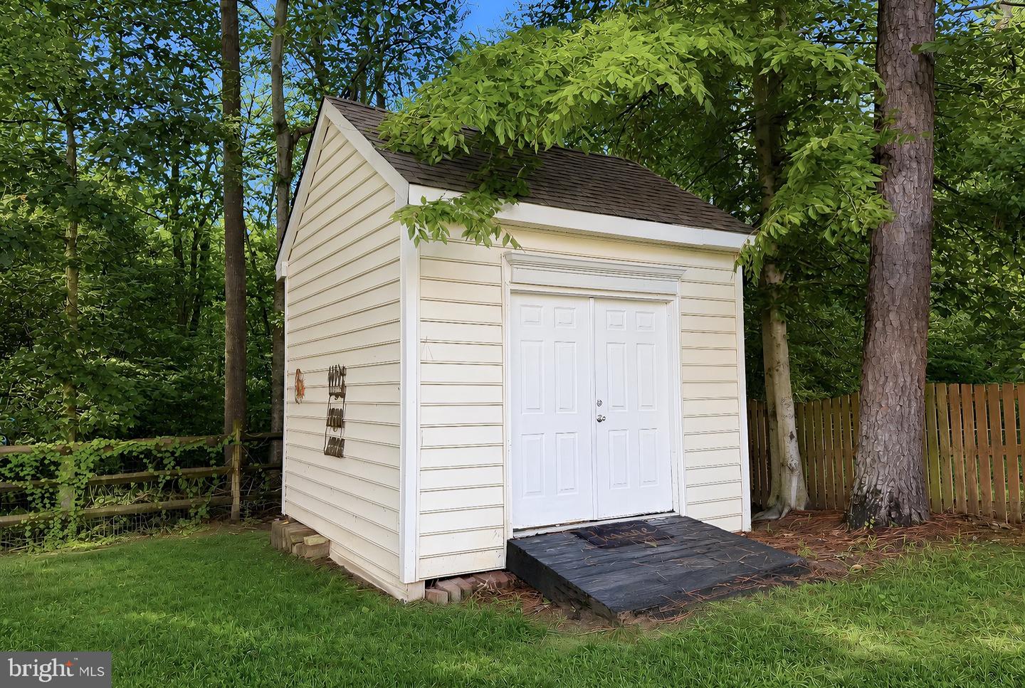 5210 Knights Ct Property Photo 64