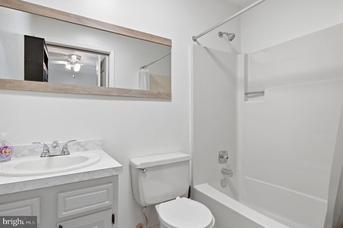 9201 Owings Manor Ct Property Photo 14