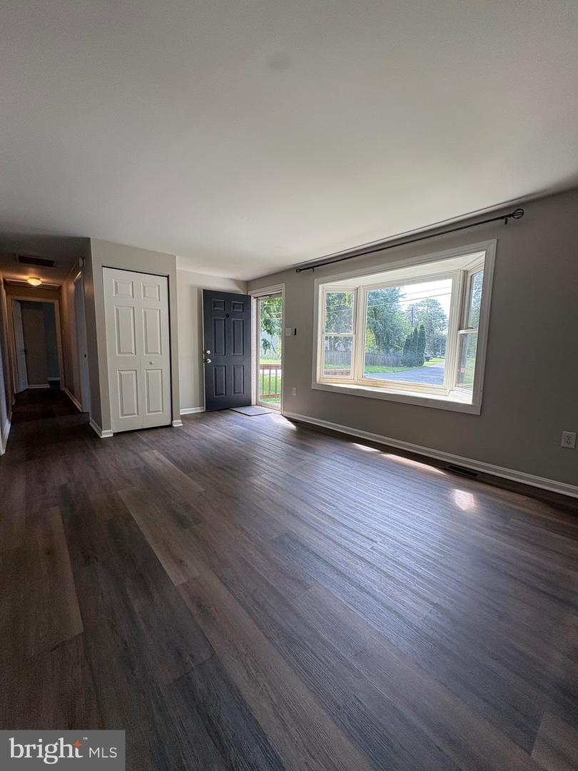 11570 Bootstrap Ct Property Photo 4