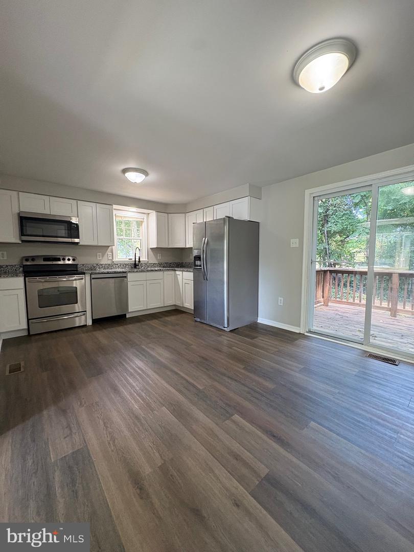 11570 Bootstrap Ct Property Photo 7