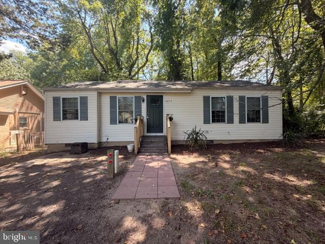 4215 Calvert Dr Property Photo 1