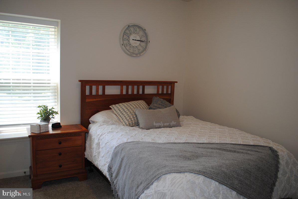 170 Coventry Ct Property Photo 19