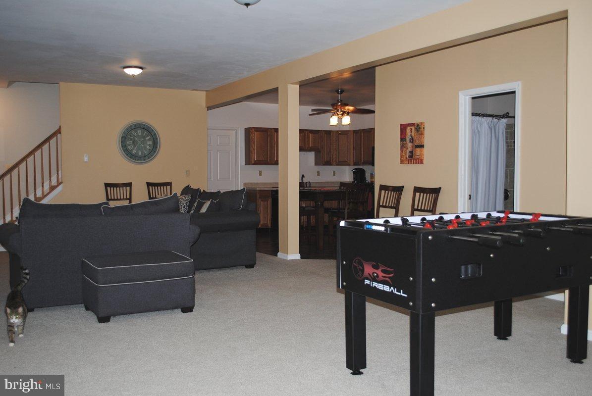 170 Coventry Ct Property Photo 39