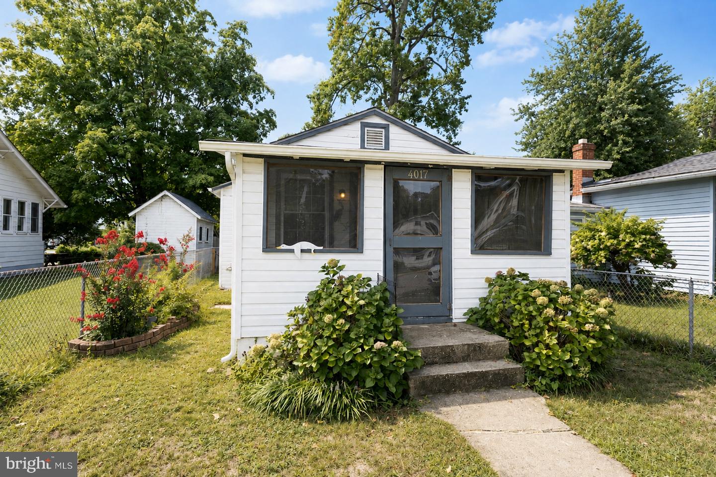 4017 7th St Property Photo 1