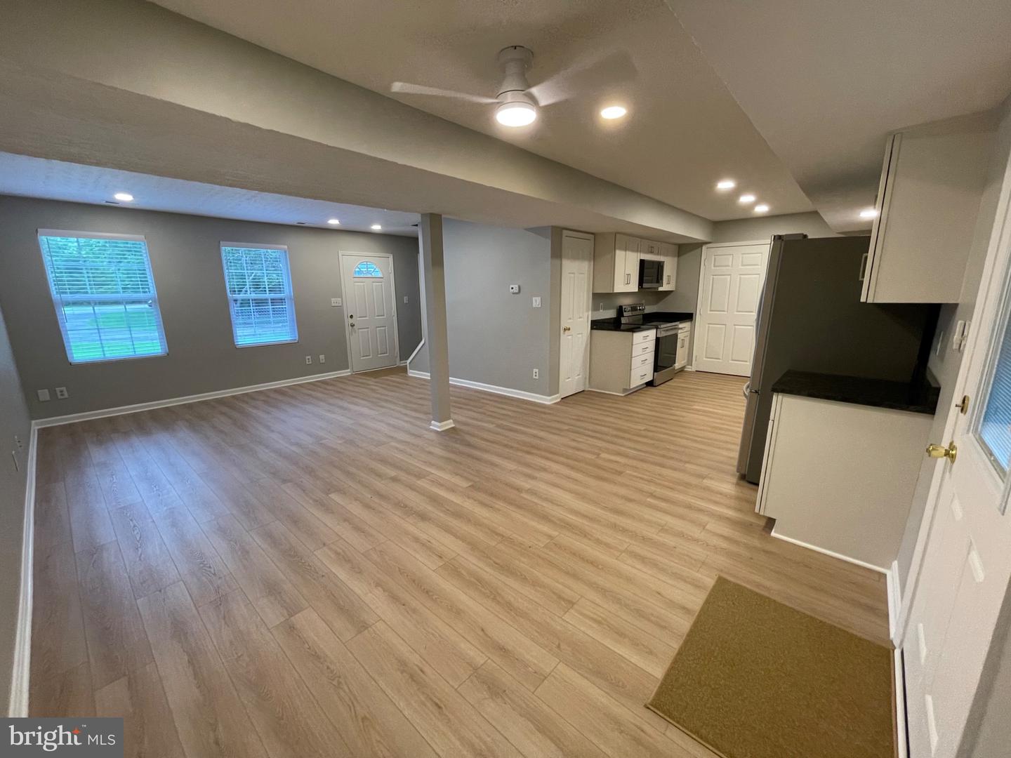 13750 Summer Pl Property Photo 6