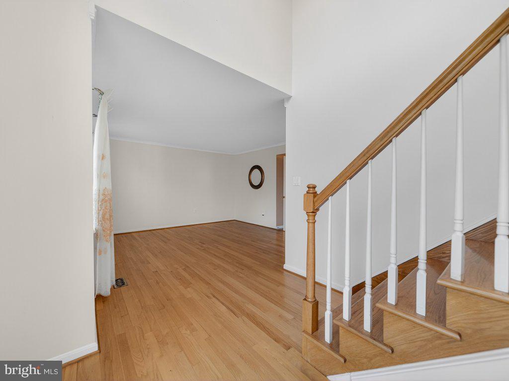 9290 Baker St Property Photo 3