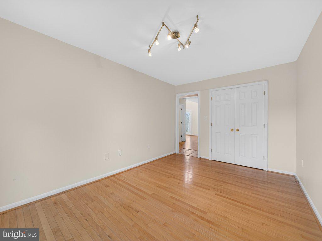 9290 Baker St Property Photo 12