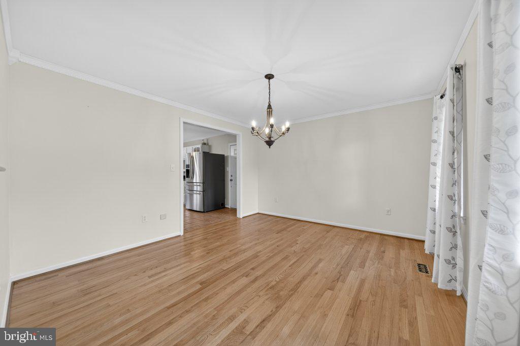 9290 Baker St Property Photo 14