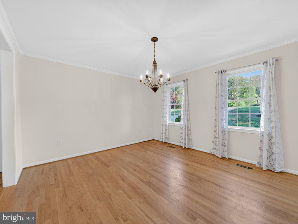 9290 Baker St Property Photo 16