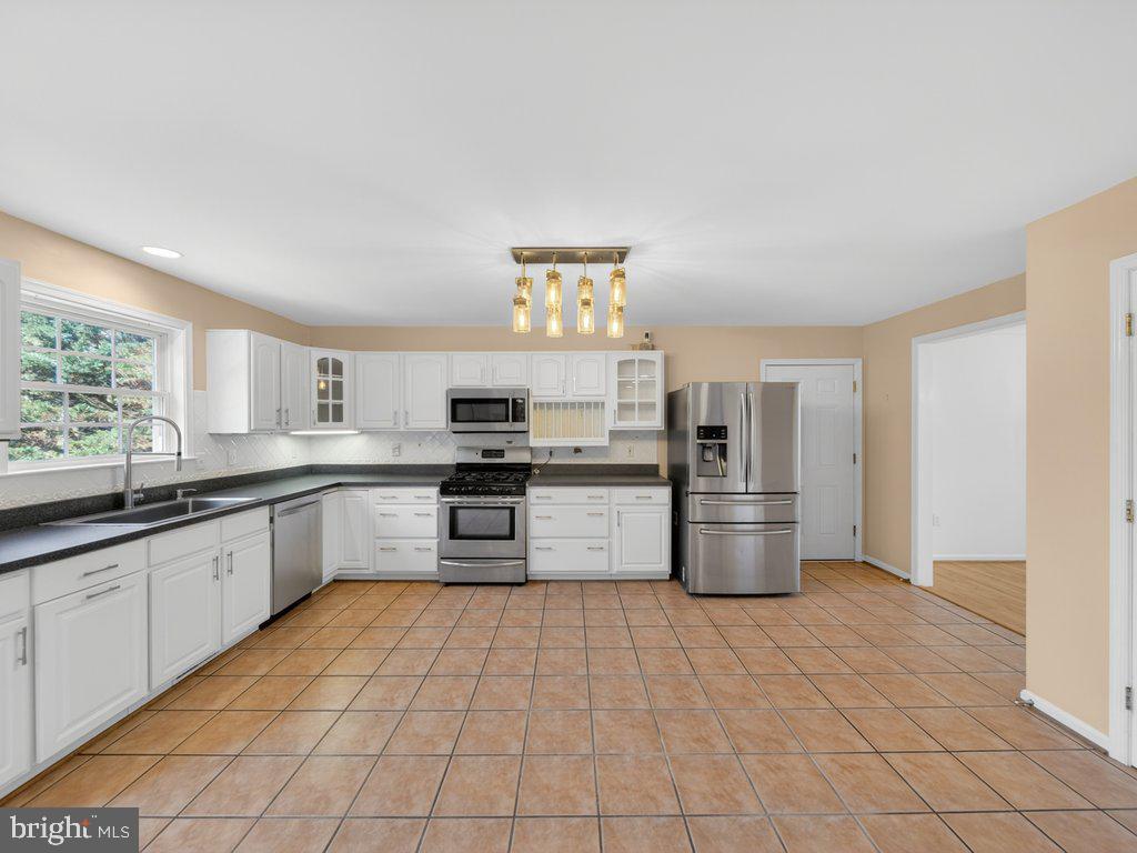 9290 Baker St Property Photo 22