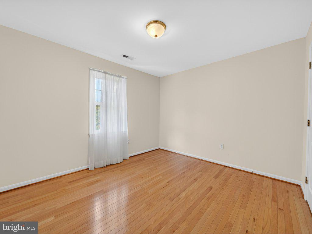 9290 Baker St Property Photo 34