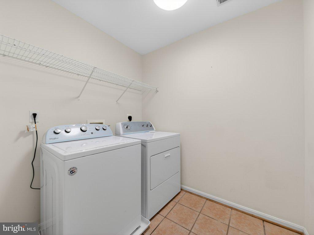9290 Baker St Property Photo 38
