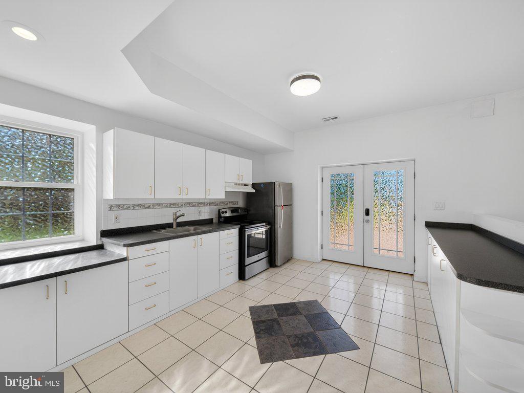 9290 Baker St Property Photo 54